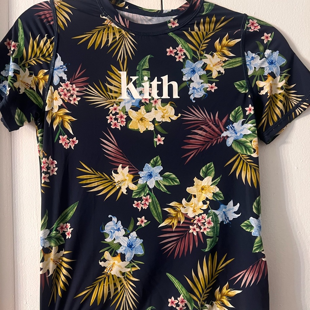 NWT Kith Kids Parker Swim Tee Size: 7